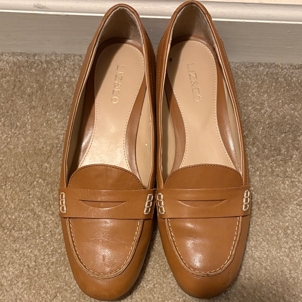Women's Tan Loafers